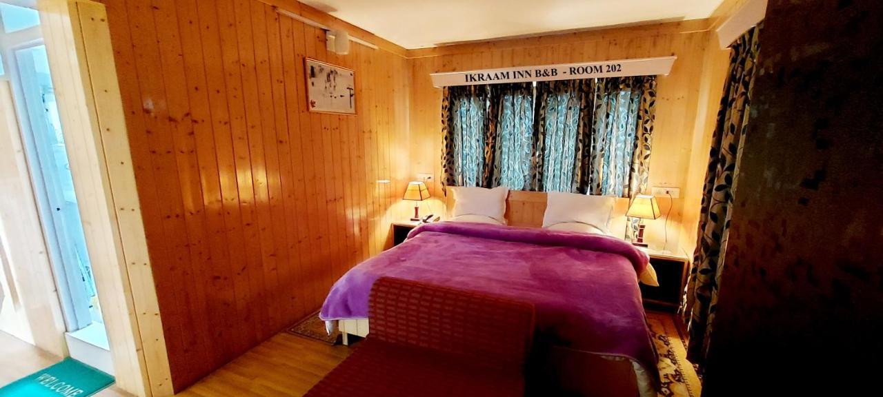 Ikraam Inn Bed&Breakfast Srīnagar Eksteriør bilde