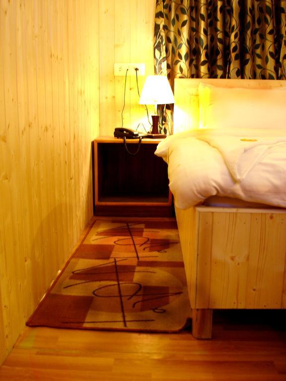 Ikraam Inn Bed&Breakfast Srīnagar Rom bilde