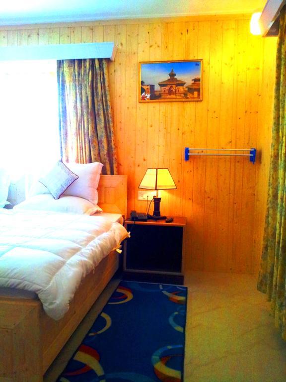 Ikraam Inn Bed&Breakfast Srīnagar Rom bilde