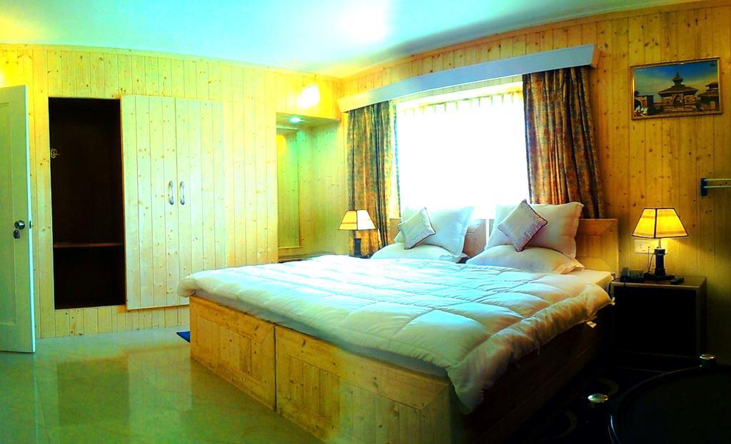 Ikraam Inn Bed&Breakfast Srīnagar Rom bilde