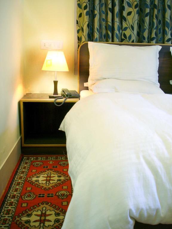 Ikraam Inn Bed&Breakfast Srīnagar Rom bilde