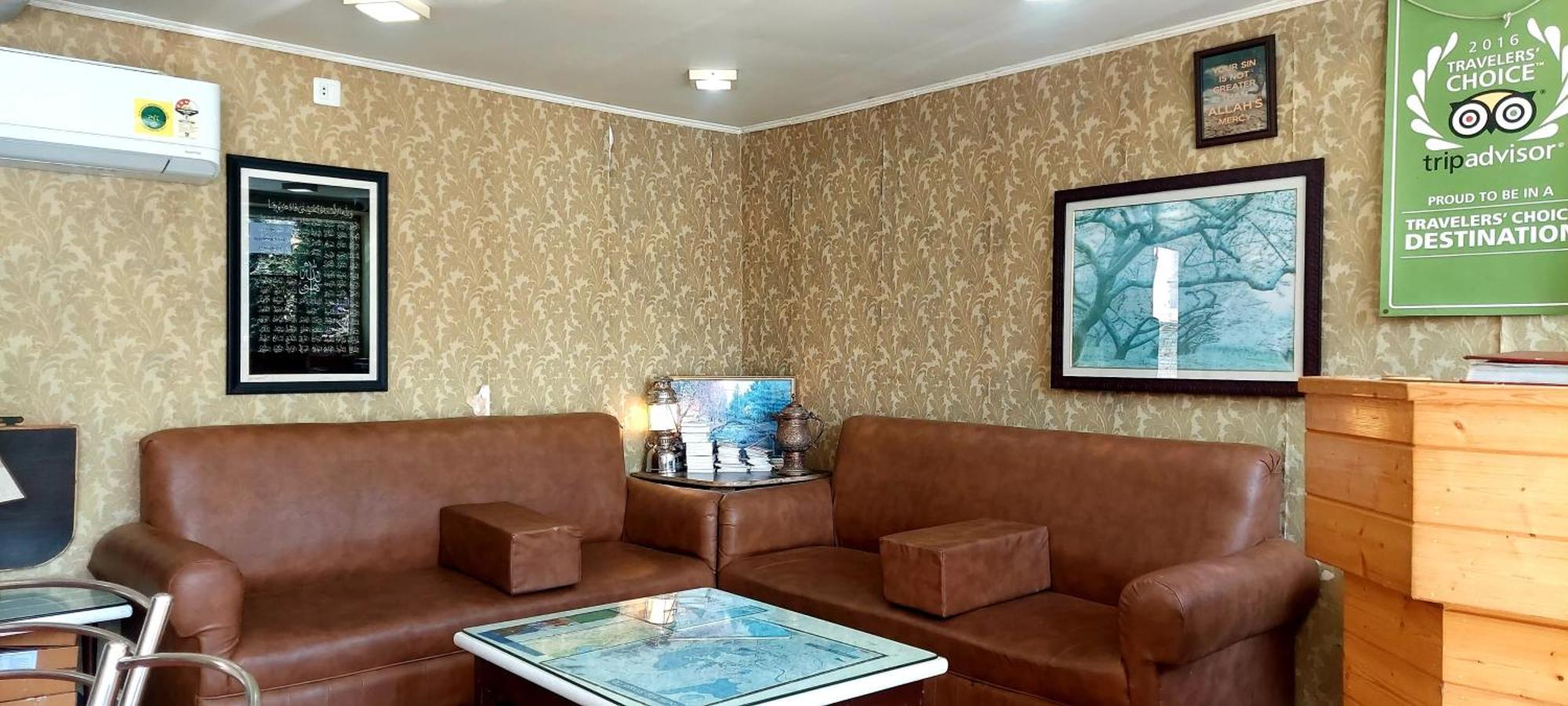 Ikraam Inn Bed&Breakfast Srīnagar Eksteriør bilde