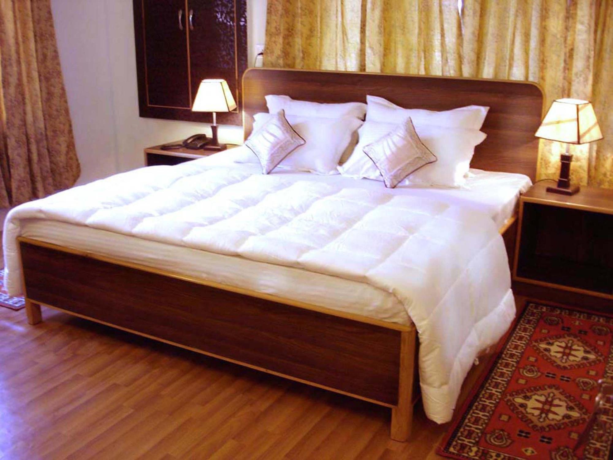 Ikraam Inn Bed&Breakfast Srīnagar Eksteriør bilde